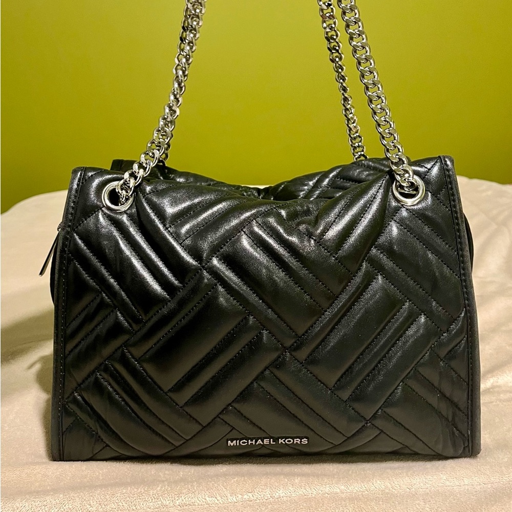MICHAEL KORS - Quilted Black Leather Tote